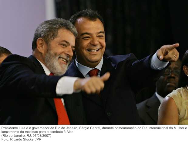 Presidente Lula e o governador do Rio de Janeiro, Sérgio Cabral, durante comemoração do Dia Internacional da Mulher e lançamento de medidas para o combate à Aids.