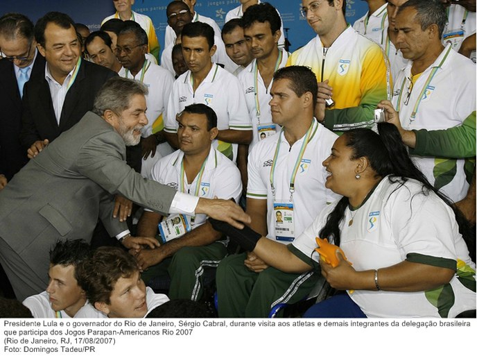 Presidente Lula e o governador do Rio de Janeiro, Sérgio Cabral, durante visita aos atletas e demais integrantes da delegação brasileira que participa dos Jogos Parapan-Americanos Rio 2007.