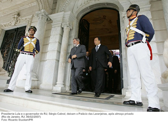 Presidente Lula e o governador do RJ, Sérgio Cabral, deixam o Palácio das Laranjeiras, após almoço privado.