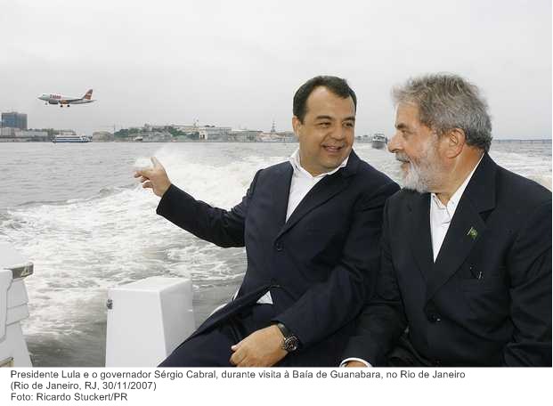 Presidente Lula e o governador Sérgio Cabral, durante visita à Baía de Guanabara, no Rio de Janeiro.