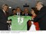 Presidente Lula é presenteado com a camisa do time de futebol Figueirense, após visita ao estado de Santa Catarina.
