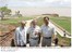 Presidente Lula, entre o senador José Sarney (esquerda) e o governador do Amapá, Waldez Góes (direita), durante visita à Macapá.