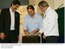 Presidente Lula, o presidente da Petrobras, José Sérgio Gabrielli, e o governador de Pernambuco, Eduardo Campos, lançam a pedra fundamental do Pólo Petroquímico de Suape.