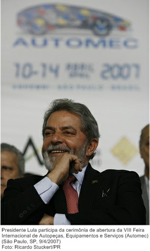 Presidente Lula participa da cerimônia de abertura da VIII Feira Internacional de Autopeças, Equipamentos e Serviços (Automec).