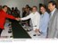 Presidente Lula acompanhado da ministra Dilma Rousseff e do ministro Edison Lobão, durante encontro com o presidente da Venezuela, Hugo Chávez.