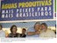 Presidente Lula, ao lado do Governador do Paraná, Roberto Requião e da ministra-chefe da Casa Civil, Dilma Rousseff, durante cerimônia de entrega de contratos de cessão de uso de águas pública.