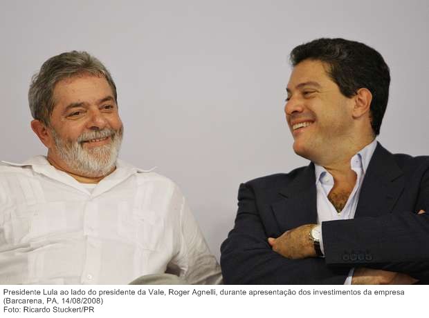 Presidente Lula ao lado do presidente da Vale, Roger Agnelli, durante apresentação dos investimentos da empresa.