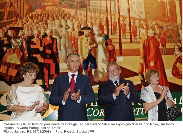 Presidente Lula, ao lado do presidente de Portugal, Aníbal Cavaco Silva, na exposição Um Mundo Novo, Um Novo Império - A Corte Portuguesa no Brasil.