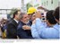 Presidente Lula cumprimenta funcionários da Bayer de Belford Roxo, durante cerimônia de comemoração dos 50 anos do Parque Industrial da empresa.