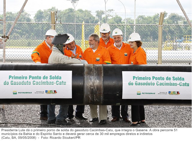 Presidente Lula dá o primeiro ponto de solda do gasoduto Cacimbas-Catu, que integra o Gasene.