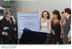 Presidente Lula descerrando placa alusiva à inauguração do Centro de Nanotecnologia César Lattes, em Campinas.