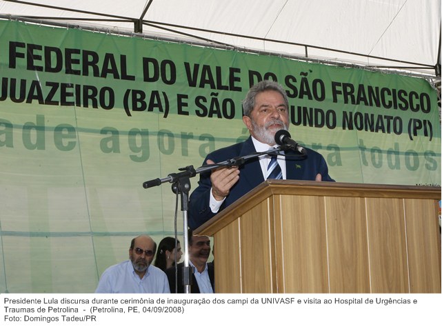 Presidente Lula discursa durante cerimônia de inauguração dos campi da UNIVASF e visita ao Hospital de Urgências e Traumas de Petrolina.