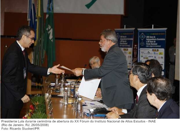 Presidente Lula durante cerimônia de abertura do XX Fórum do Instituto Nacional de Altos Estudos - INAE (2).