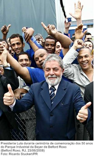 Presidente Lula durante cerimônia de comemoração dos 50 anos do Parque Industrial da Bayer de Belford Roxo (2).