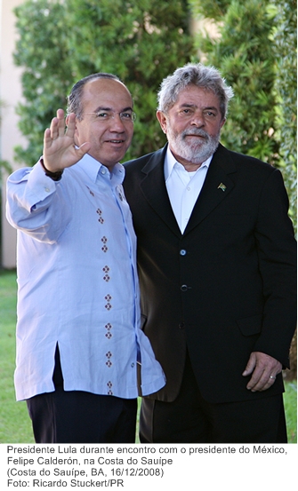 Presidente Lula durante encontro com o presidente do México, Felipe Calderón, na Costa do Sauípe.