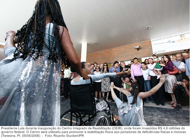 Presidente Lula durante inauguração do Centro Integrado de Reabilitação (CEIR), onde foram investidos R$ 4,8 milhões do governo federal.
