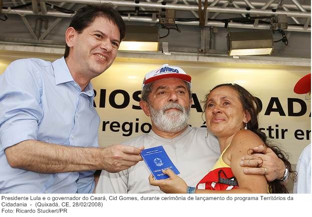 Presidente Lula e o governador do Ceará, Cid Gomes, durante cerimônia de lançamento do programa Territórios da Cidadania.