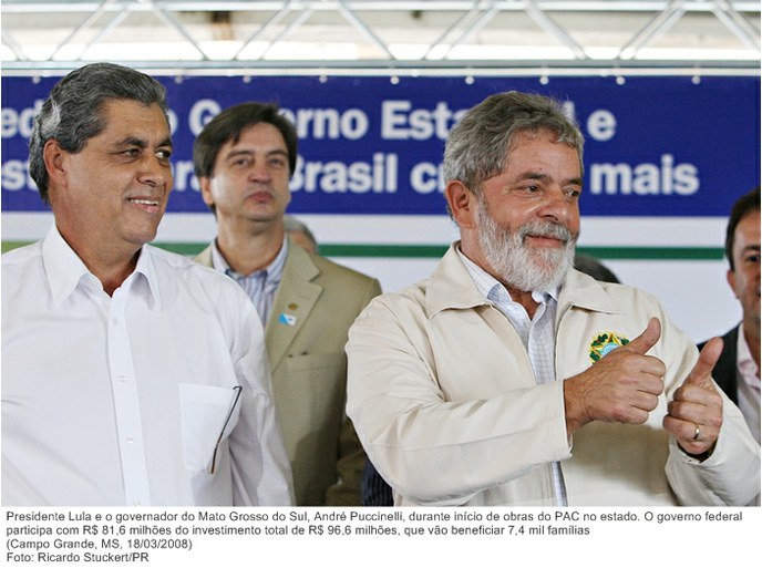 Presidente Lula e o governador do Mato Grosso do Sul, André Puccinelli, durante início de obras do PAC no estado.