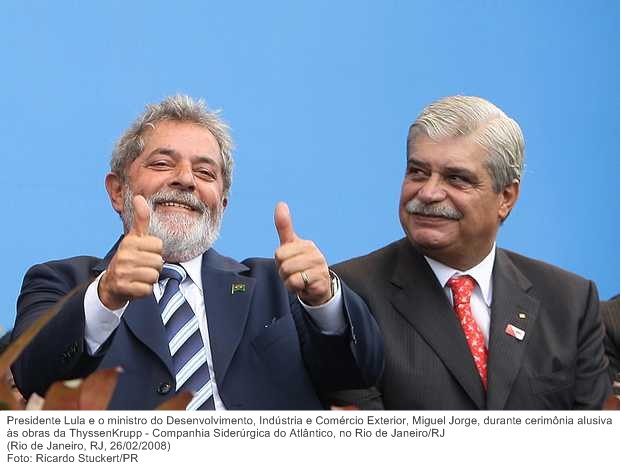 Presidente Lula e o ministro do Desenvolvimento, Indústria e Comércio Exterior, Miguel Jorge, durante cerimônia alusiva às obras da ThyssenKrupp.