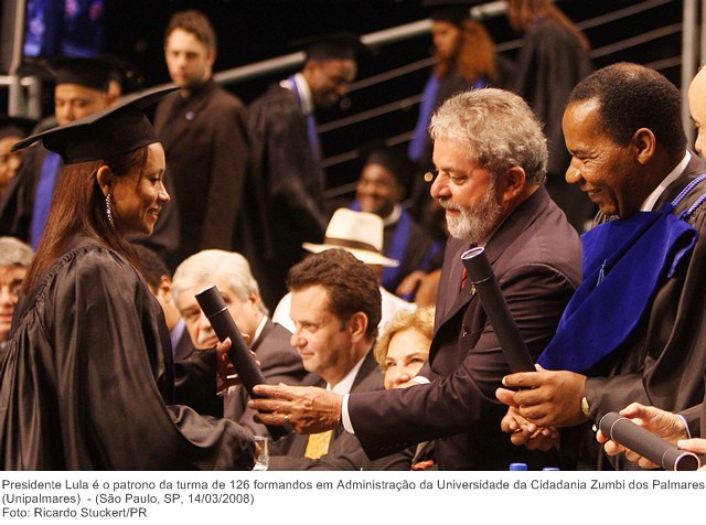 Presidente Lula é o patrono da turma de 126 formandos em Administração da Universidade da Cidadania Zumbi dos Palmares (Unipalmares).