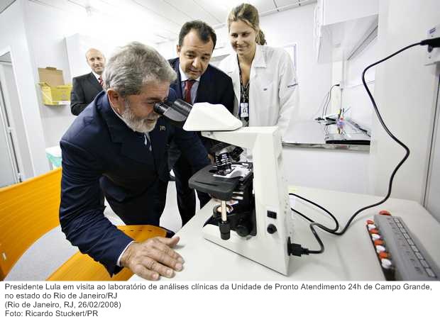 Presidente Lula em visita ao laboratório de análises clínicas da Unidade de Pronto Atendimento 24h de Campo Grande, no estado do Rio de Janeiro-RJ.