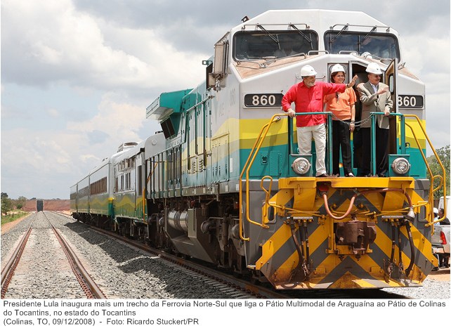 Presidente Lula inaugura mais um trecho da Ferrovia Norte-Sul que liga o Pátio Multimodal de Araguaína ao Pátio de Colinas do Tocantins, no estado do Tocantins.