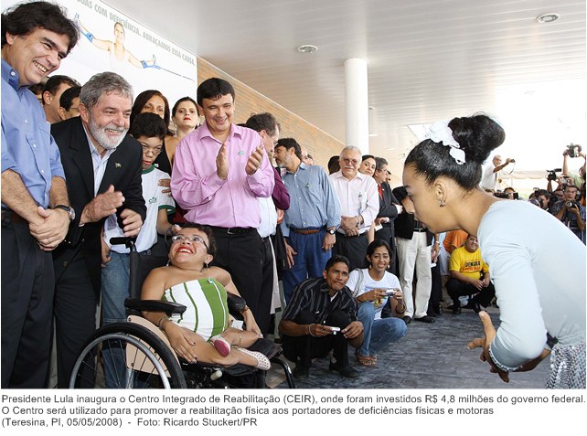 Presidente Lula inaugura o Centro Integrado de Reabilitação (CEIR), onde foram investidos R$ 4,8 milhões do governo federal.