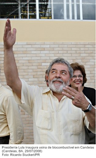 Presidente Lula inaugura usina de biocombustível em Candeias.