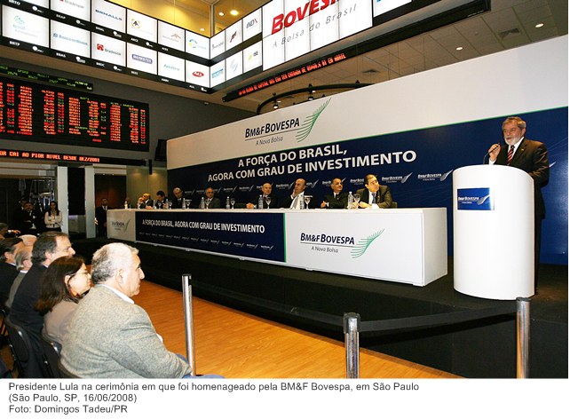 Presidente Lula na cerimônia em que foi homenageado pela BM&F Bovespa, em São Paulo.