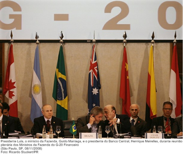Presidente Lula, o ministro da Fazenda, Guido Mantega, e o presidente do Banco Central, Henrique Meirelles, durante reunião plenária dos Ministros da Fazenda do G-20 Financeiro (2).