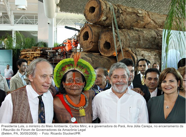 Presidente Lula, o ministro do Meio Ambiente, Carlos Minc, e a governadora do Pará, Ana Júlia Carepa, no encerramento da I Reunião do Fórum de Governadores da Amazônia Legal (2).