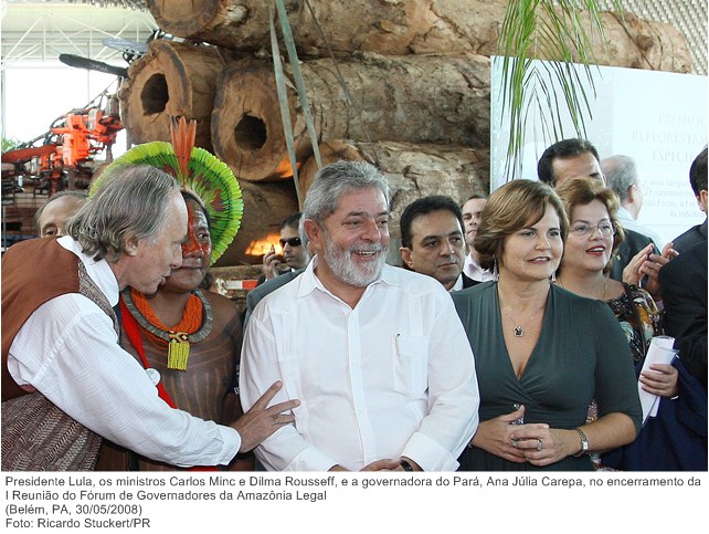 Presidente Lula, os ministros Carlos Minc e Dilma Rousseff, e a governadora do Pará, Ana Júlia Carepa, no encerramento da I Reunião do Fórum de Governadores da Amazônia Legal.