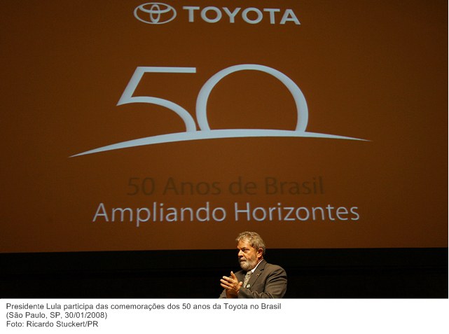 Presidente Lula participa das comemorações dos 50 anos da Toyota no Brasil.