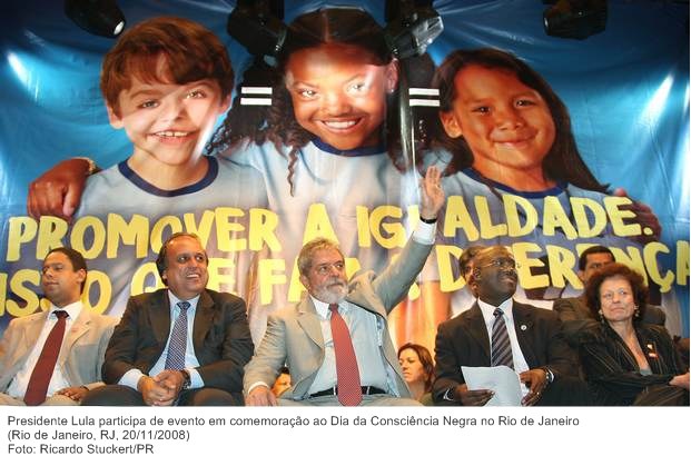 Presidente Lula participa de evento em comemoração ao Dia da Consciência Negra no Rio de Janeiro.