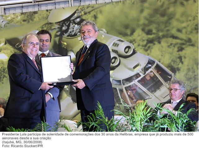 Presidente Lula participa de solenidade de comemorações dos 30 anos da Helibras, empresa que já produziu mais de 500 aeronaves desde a sua criação.