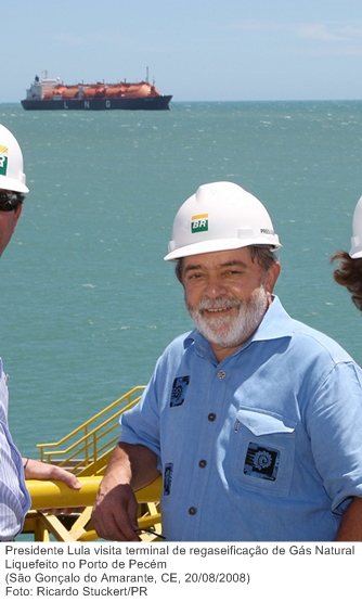 Presidente Lula visita terminal de regaseificação de Gás Natural Liquefeito no Porto de Pecém.