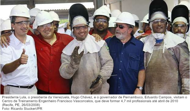 Presidentes Lula e Hugo Chávez visitam Centro de Treinamento Engenheiro Francisco Vasconcelos.