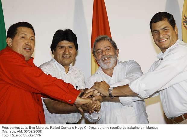 Presidentes Lula, Evo Morales, Rafael Correa e Hugo Chávez, durante reunião de trabalho em Manaus.