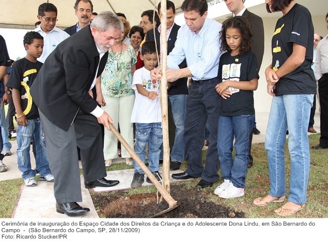 Cerimônia de inauguração do Espaço Cidade dos Direitos da Criança e do Adolescente Dona Lindu, em São Bernardo do Campo.