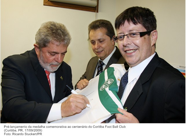 Pré-lançamento da medalha comemorativa ao centenário do Coritiba Foot Ball Club (3).
