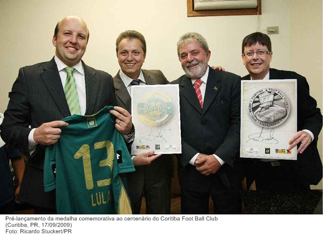 Pré-lançamento da medalha comemorativa ao centenário do Coritiba Foot Ball Club.