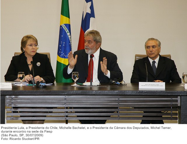 Presidente Lula, a Presidente do Chile, Michelle Bachelet, e o Presidente da Câmara dos Deputados, Michel Temer, durante encontro na sede da Fiesp