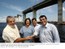 Presidente Lula acompanhado da Ministra da Casa Civil, Dilma Rousseff, cumprimenta o governador do Amazonas, Eduardo Braga, durante visita às obras da ponte sobre o rio Negro.