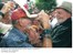 Presidente Lula ao lado de populares durante viagem a Aquidauana (2).