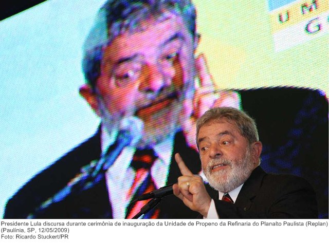 Presidente Lula discursa durante cerimônia de inauguração da Unidade de Propeno da Refinaria do Planalto Paulista (Replan).