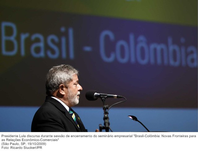 Presidente Lula discursa durante sessão de encerramento do seminário empresarial Brasil-Colômbia Novas Fronteiras para as Relações Econômico-Comerciais (3).