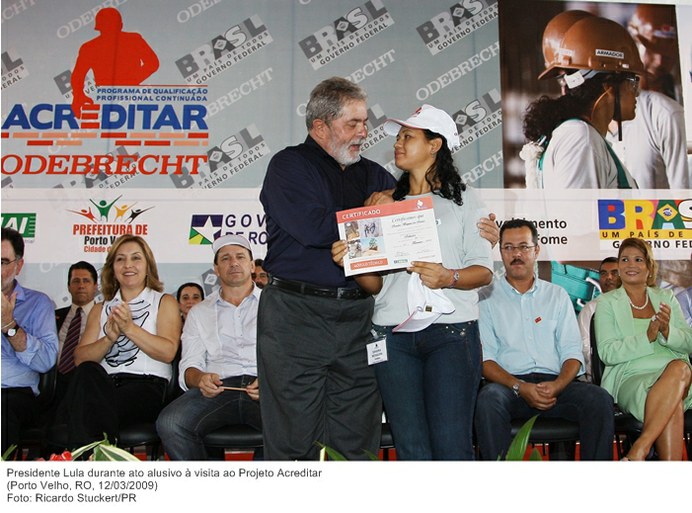 Presidente Lula durante ato alusivo à visita ao Projeto Acreditar (3).