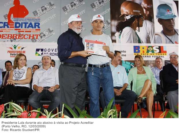 Presidente Lula durante ato alusivo à visita ao Projeto Acreditar (4).