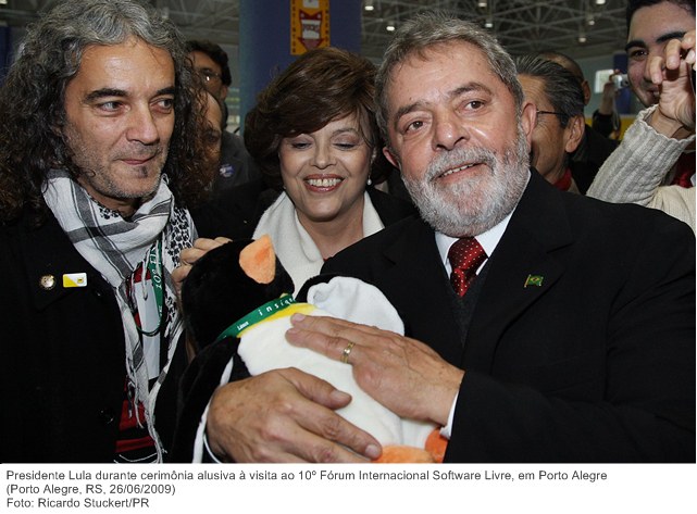 Presidente Lula durante cerimônia alusiva à visita ao 10º Fórum Internacional Software Livre, em Porto Alegre (2).