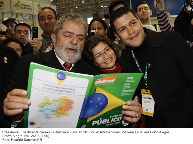 Presidente Lula durante cerimônia alusiva à visita ao 10º Fórum Internacional Software Livre, em Porto Alegre (5).